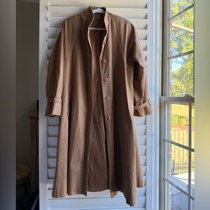 Vintage Fleet Street Tan Trench Coat with Pink Buttons - Size 18